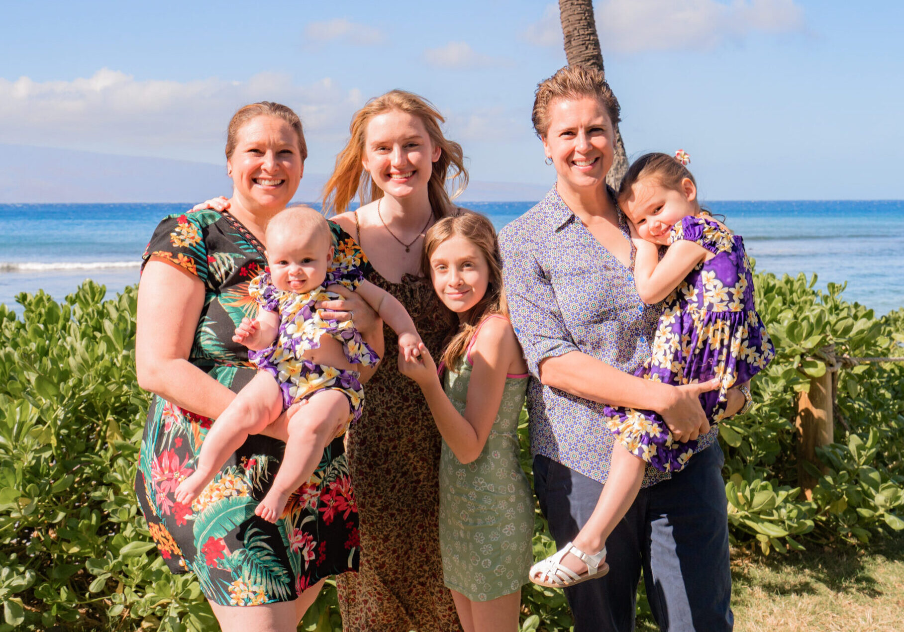Image of Lorie Burch, Kimberly Kantor, and their children in Hawaii.